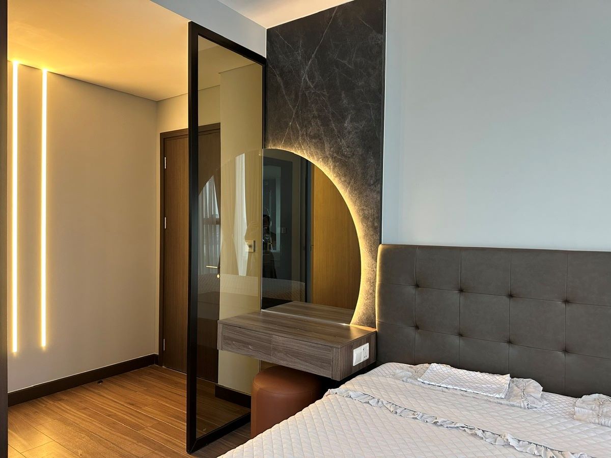 Phòng ngủ được thiết kế đơn giản