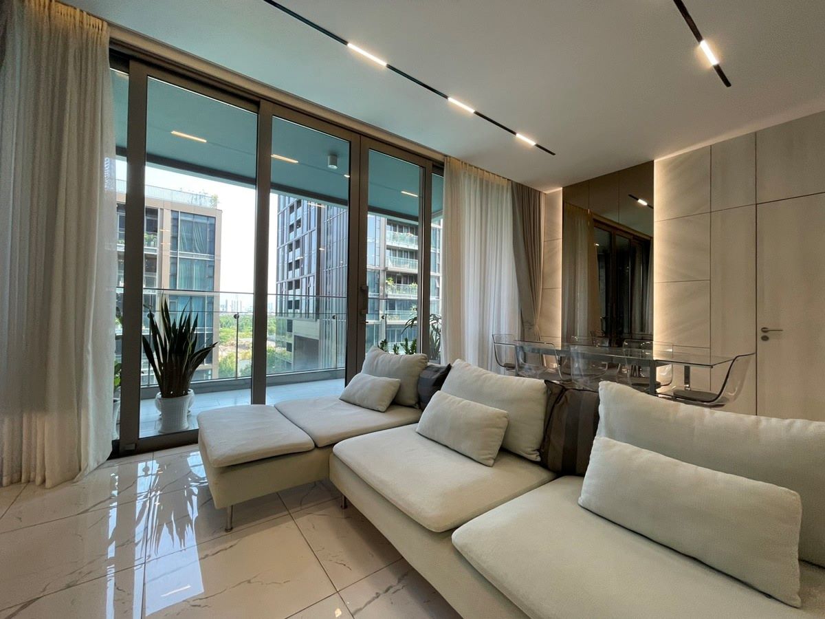 Bộ sofa góc chữ L màu kem nhạt