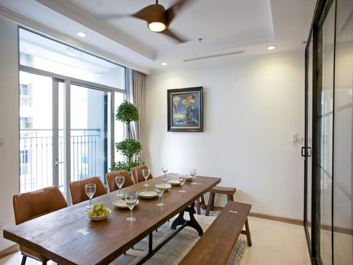 Phòng bếp hiện đại toát